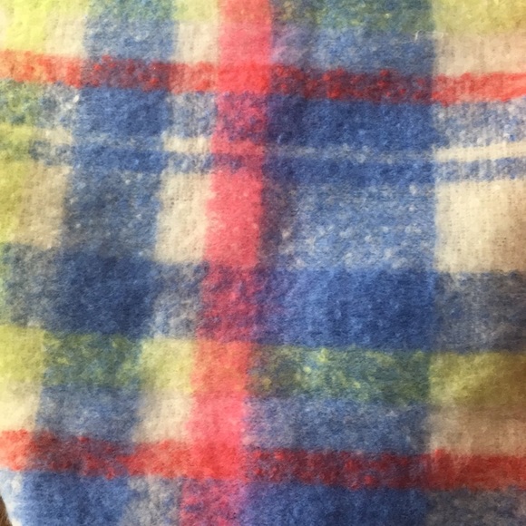 Colorful Plaid aerie Blanket Scarf - NWOT - Picture 4 of 5